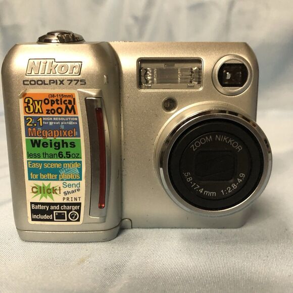 Nikon COOLPIX 775 2.1MP Digital Camera - Silver - With Battery Untested - Picture 1 of 3